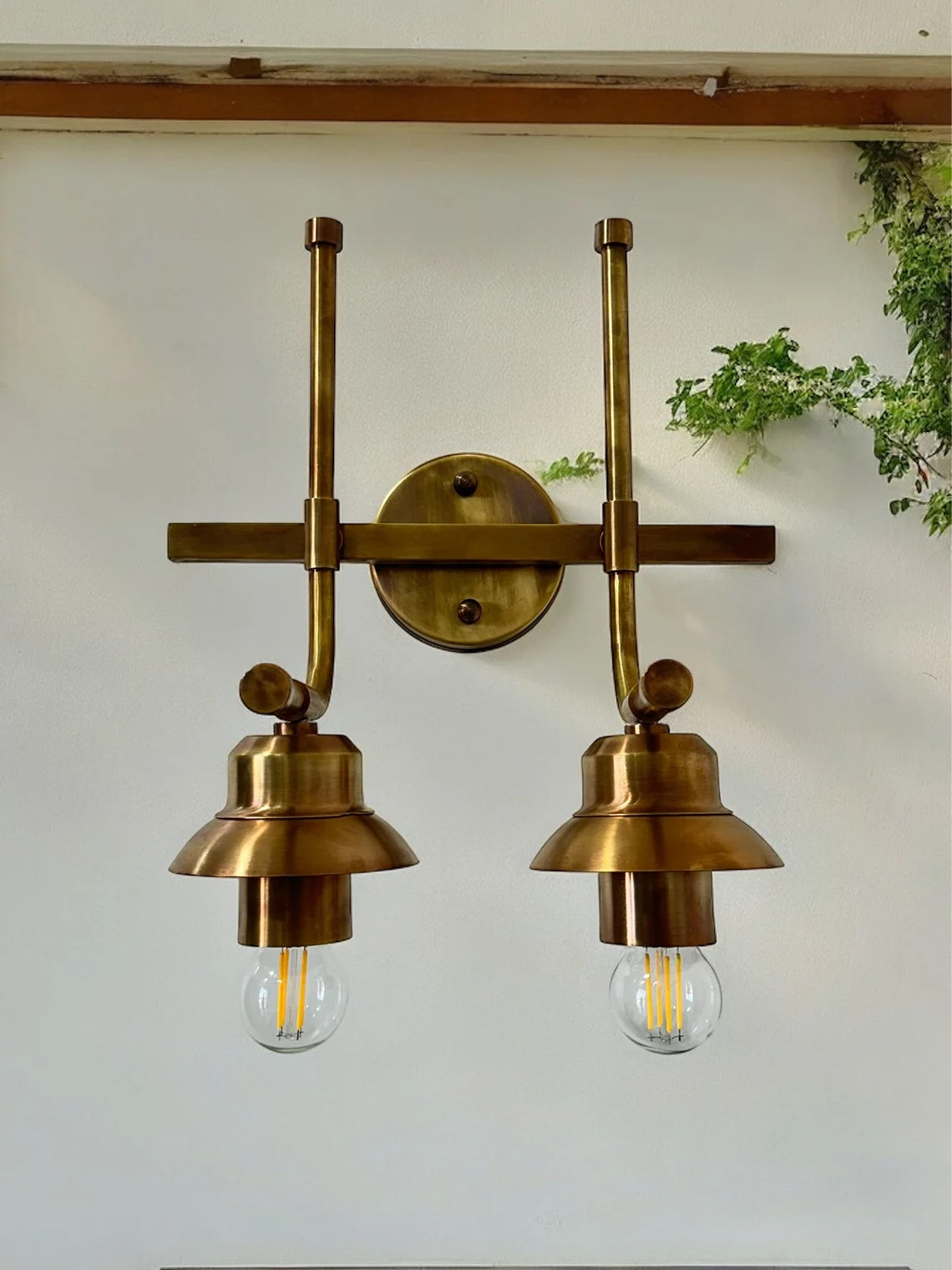 Dual Light Handmade Mid Century Vintage Look Pure Raw Brass Sputnik Rare Picture Light.