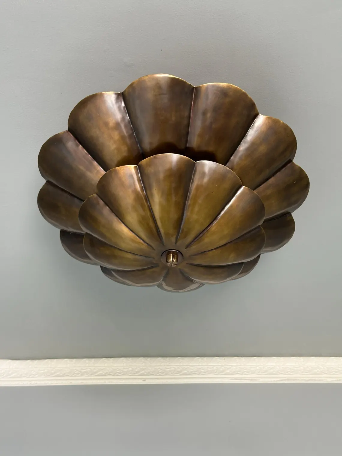 Vintage-Style Brass Ceiling Flush Mount Light – Flower Petal Design | Antique Finish Semi-Flush Fixture